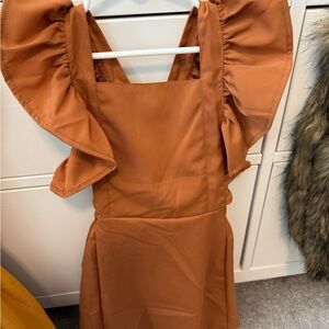 Chic Ruffled Sleeve Mini Dress in Brown
